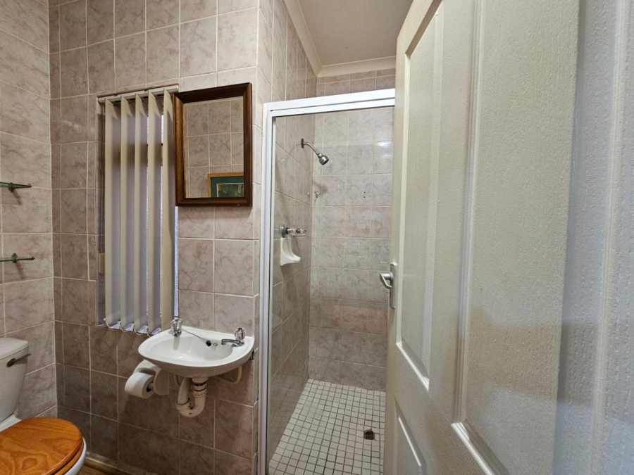 2 Bedroom Property for Sale in Hartenbos Central Western Cape